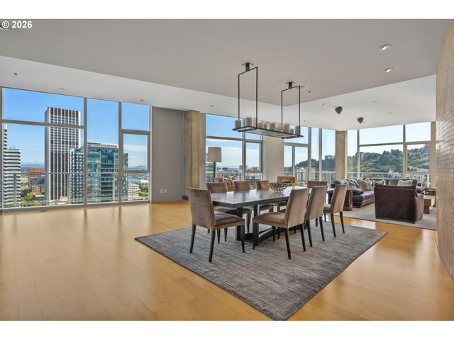 1221 Sw 10TH Ave 1803, Portland, OR 97205