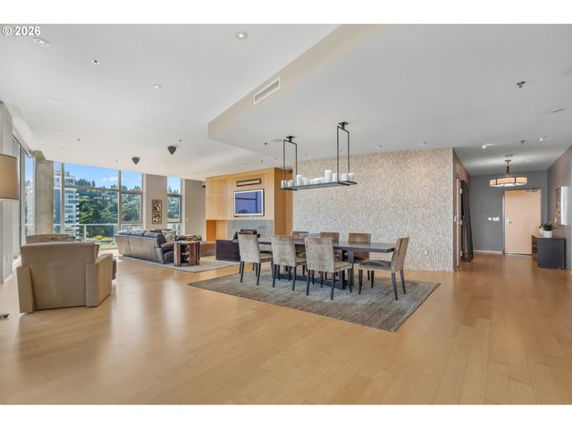 1221 Sw 10TH Ave 1803, Portland, OR 97205