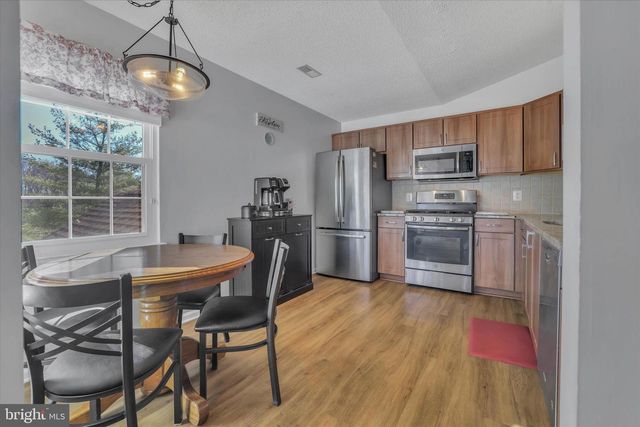 483 CEDAR HOLLOW DR, Yardley, PA 19067