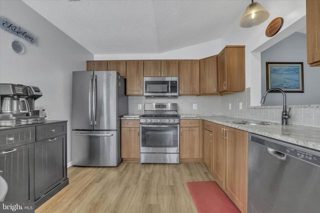 483 CEDAR HOLLOW DR, Yardley, PA 19067