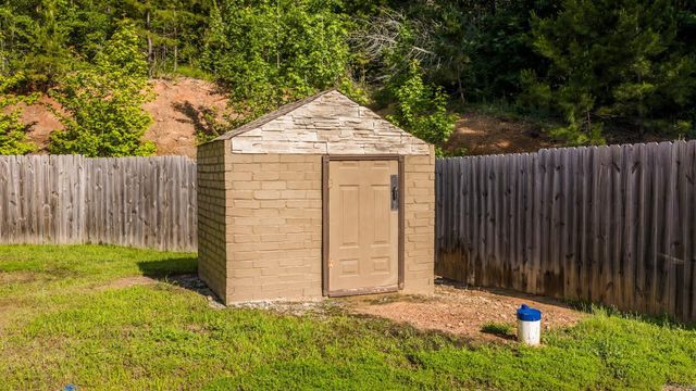 157 Hidden Valley Drive, Conway, AR 72032
