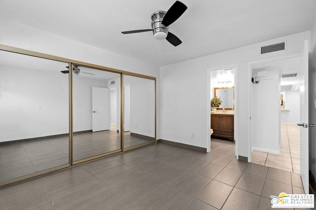 5300 E Waverly Drive H11, Palm Springs, CA 92264