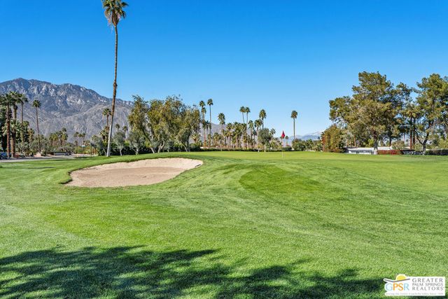 5300 E Waverly Drive H11, Palm Springs, CA 92264