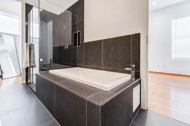 4115 Chartres Street, Houston, TX 77004