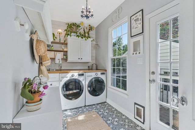25496 HEATHFIELD CIR, Chantilly, VA 20152