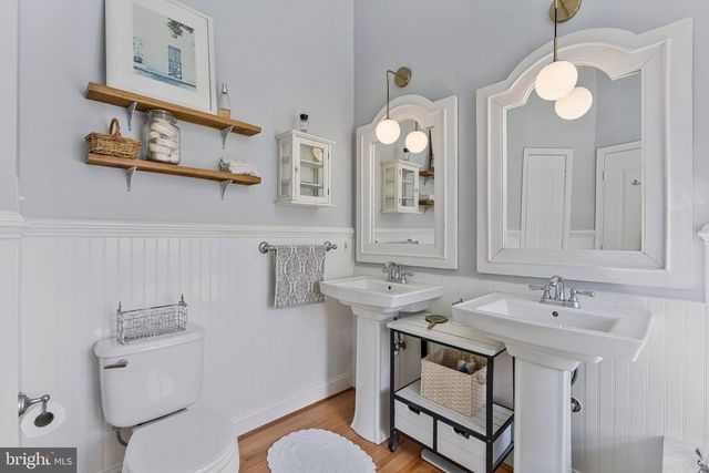25496 HEATHFIELD CIR, Chantilly, VA 20152
