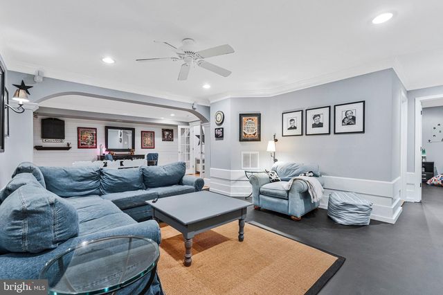 25496 HEATHFIELD CIR, Chantilly, VA 20152