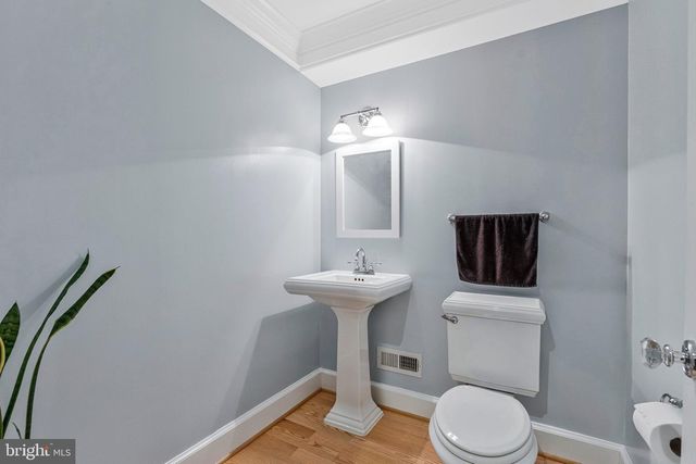 25496 HEATHFIELD CIR, Chantilly, VA 20152