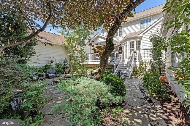 25496 HEATHFIELD CIR, Chantilly, VA 20152