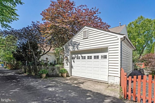 25496 HEATHFIELD CIR, Chantilly, VA 20152