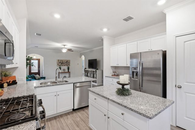 5853 Japonica Street, Fort Worth, TX 76123