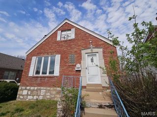 8917 Lucerne Court, St Louis, MO 63136