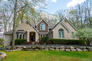 157 Winding Woods Trail, Brighton Township, MI 48114