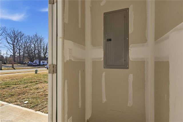 3910 Copperfield Court, High Point, NC 27265