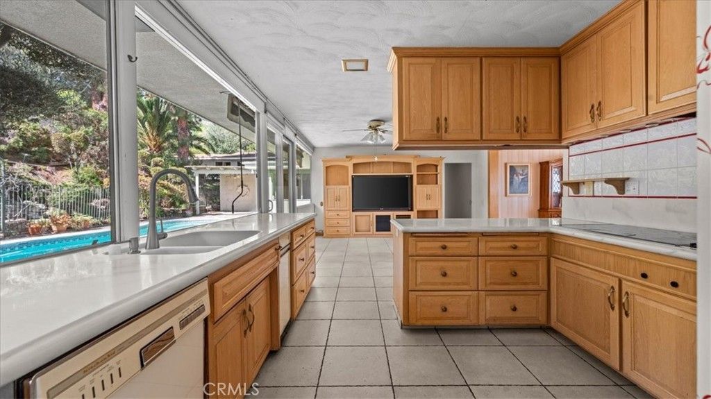 Image 17 of property listing at 2503 San Andres, Claremont, CA 91711