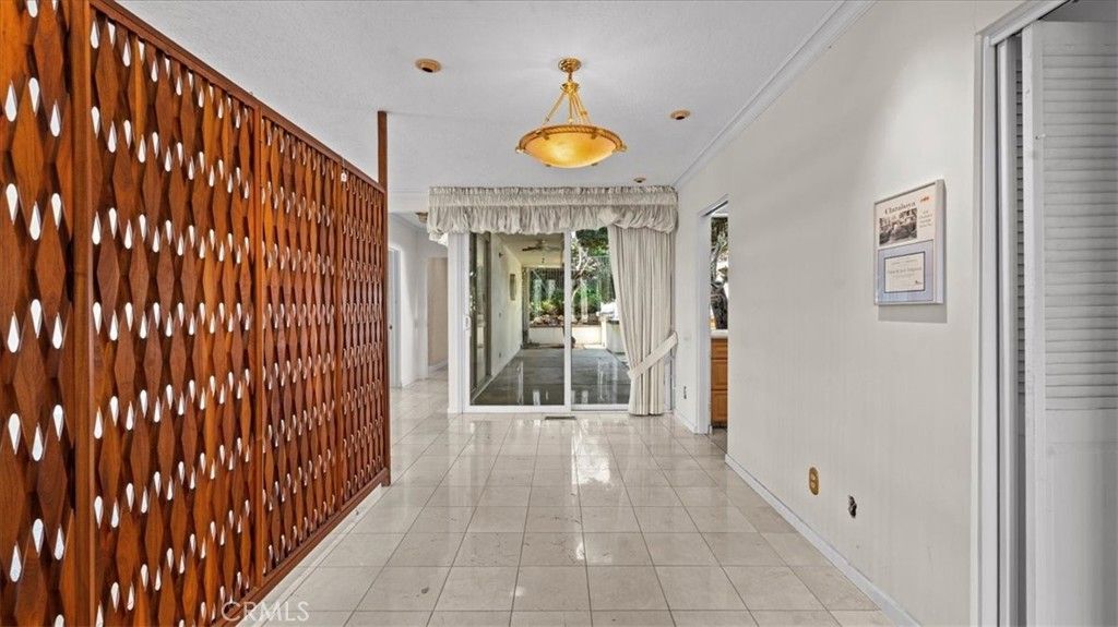 Image 4 of property listing at 2503 San Andres, Claremont, CA 91711