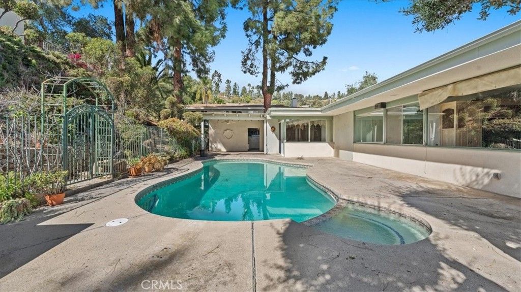 Image 47 of property listing at 2503 San Andres, Claremont, CA 91711