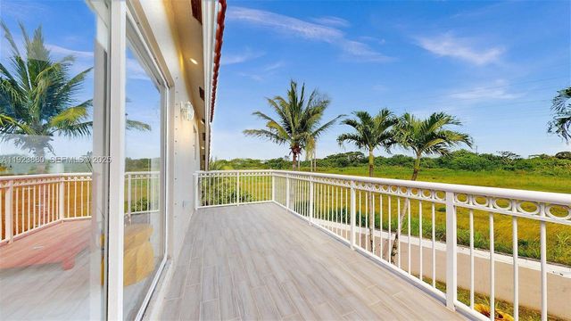 14633 SW 132nd Avenue, Miami, FL 33186