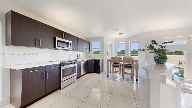 14633 SW 132nd Avenue, Miami, FL 33186