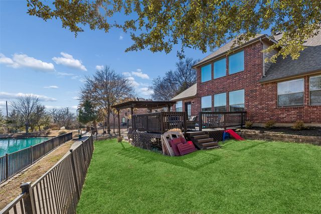 116 Lakehill Court, Hickory Creek, TX 75065