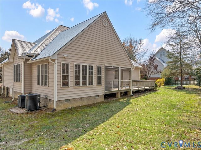 3306 Kings Farm Dr, Midlothian, VA 23113