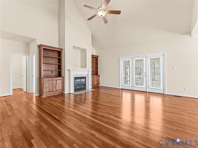 3306 Kings Farm Dr, Midlothian, VA 23113