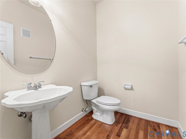 3306 Kings Farm Dr, Midlothian, VA 23113