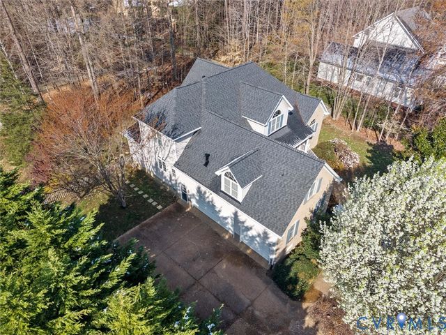 3306 Kings Farm Dr, Midlothian, VA 23113