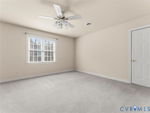 3306 Kings Farm Dr, Midlothian, VA 23113