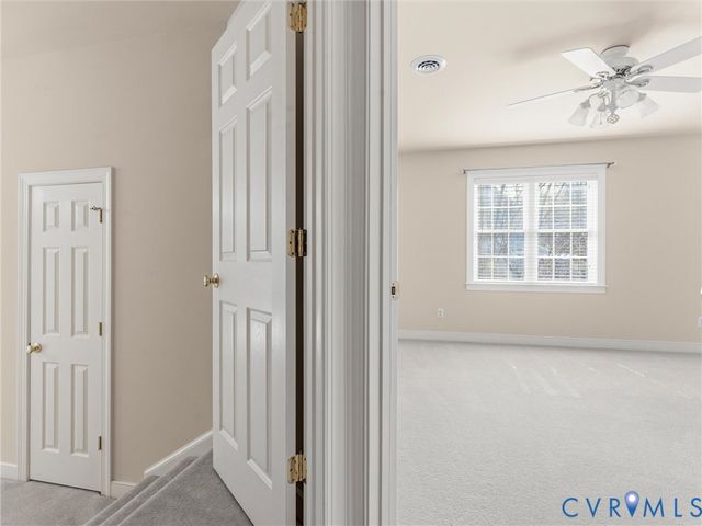 3306 Kings Farm Dr, Midlothian, VA 23113