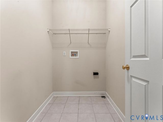 3306 Kings Farm Dr, Midlothian, VA 23113