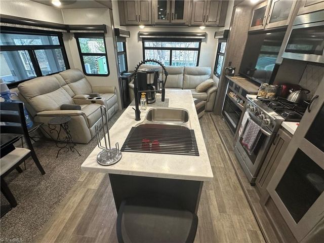 142 Putt Putt Lane, New London, NC 28127