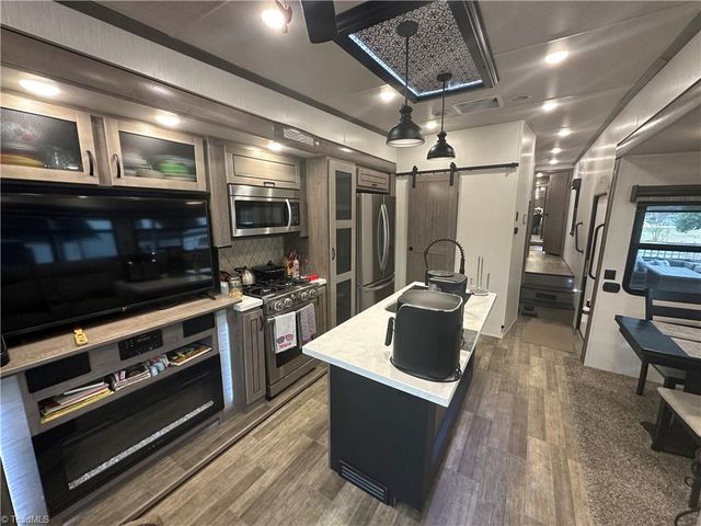 142 Putt Putt Lane, New London, NC 28127