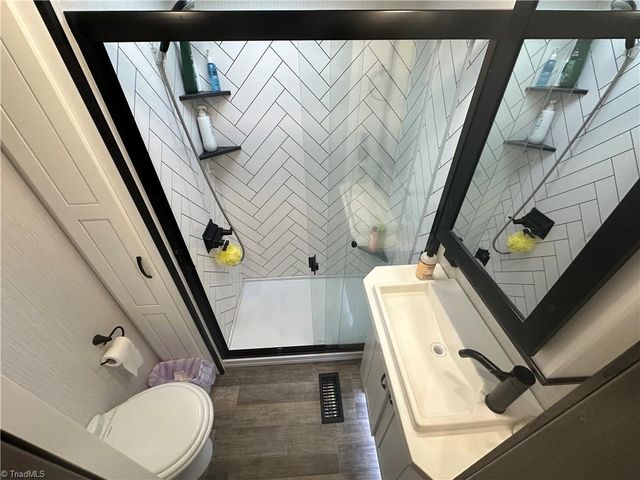 142 Putt Putt Lane, New London, NC 28127