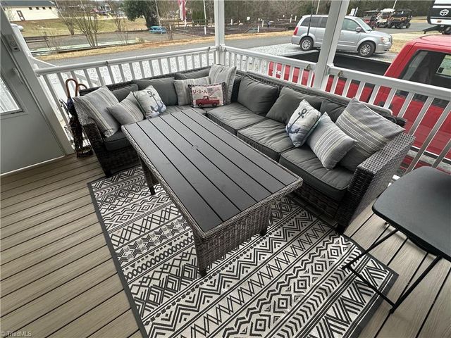 142 Putt Putt Lane, New London, NC 28127