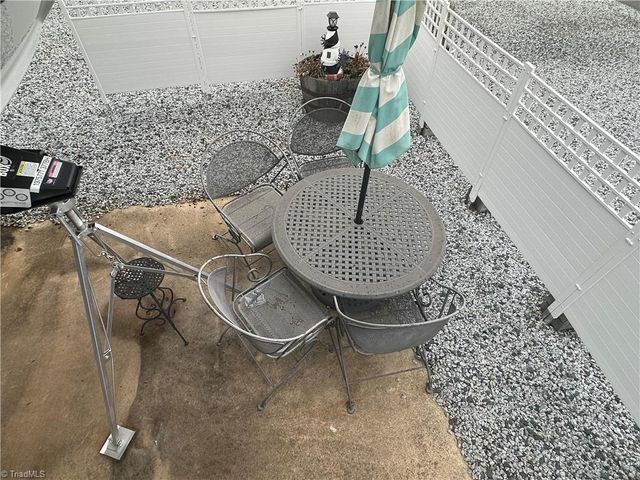 142 Putt Putt Lane, New London, NC 28127