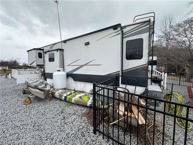 142 Putt Putt Lane, New London, NC 28127