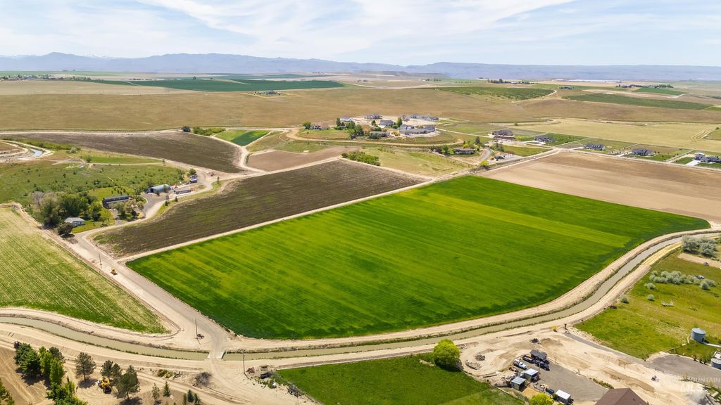 13005 Lake Shore Dr., Nampa, ID 83686 photo 2