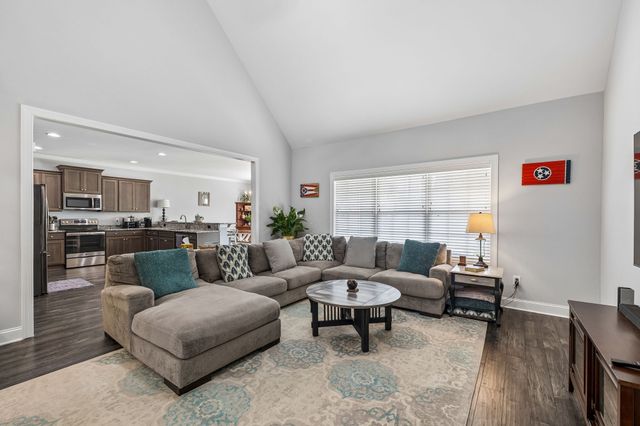 418 Tessa Ct, Murfreesboro, TN 37128