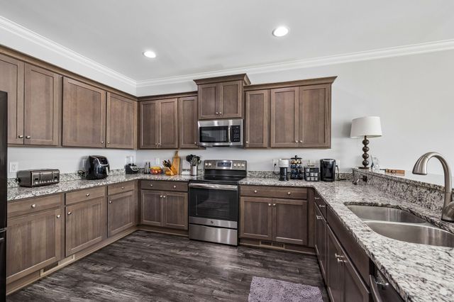 418 Tessa Ct, Murfreesboro, TN 37128