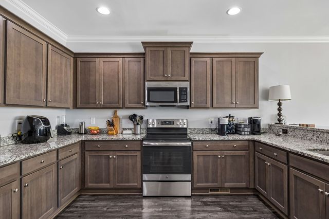 418 Tessa Ct, Murfreesboro, TN 37128