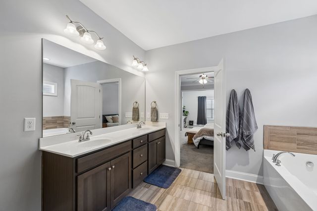 418 Tessa Ct, Murfreesboro, TN 37128