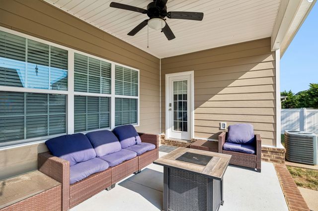 418 Tessa Ct, Murfreesboro, TN 37128
