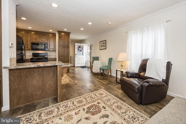 6 PROVIDENCE DR, Clayton, DE 19938