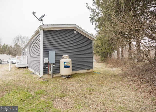 6 PROVIDENCE DR, Clayton, DE 19938