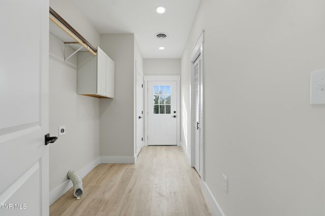 417 Elbert Way, Bristol, VA 24202