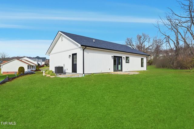 417 Elbert Way, Bristol, VA 24202