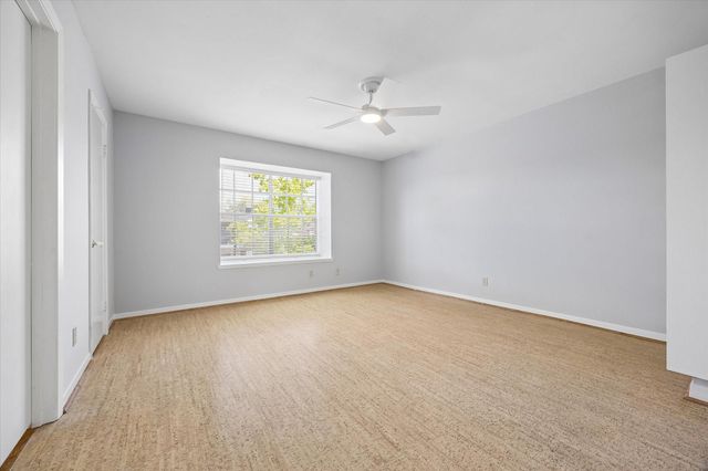 9025 Gaylord Drive 109, Houston, TX 77024