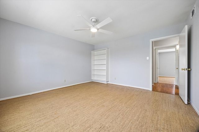 9025 Gaylord Drive 109, Houston, TX 77024