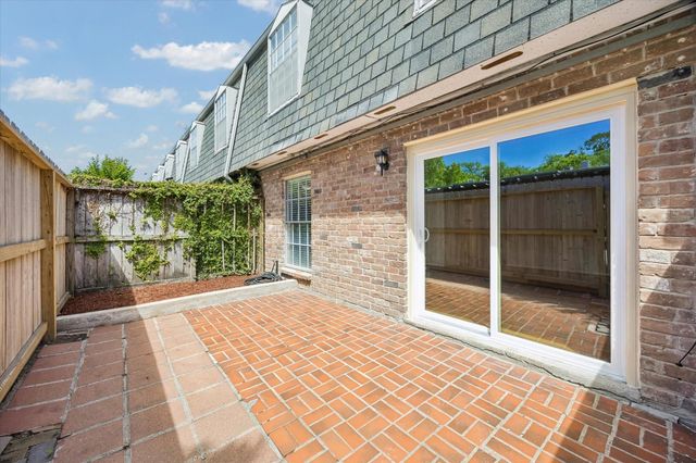 9025 Gaylord Drive 109, Houston, TX 77024